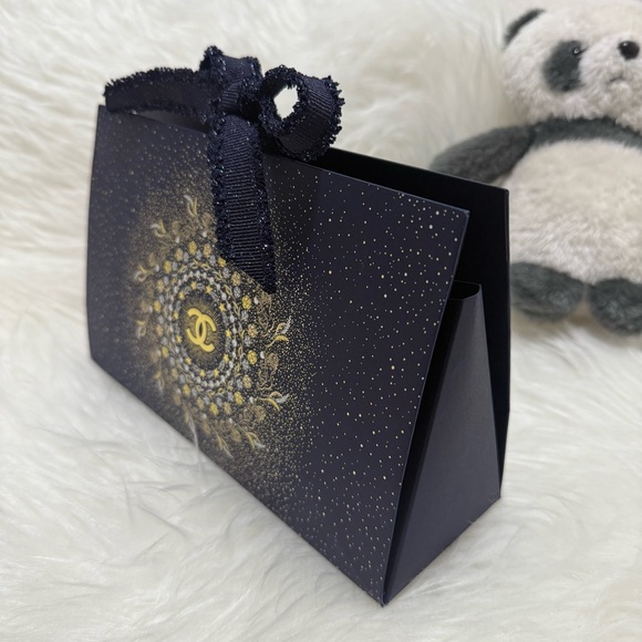Chanel Camellia Lion Blue Decorative Gift Bag - Picture 5 of 13